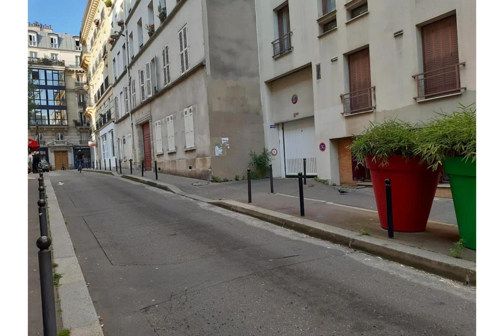 Vintage 2bd With Patio In Montmartre Apartment *