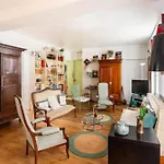 Vintage 2Bd Apartment With Patio In Montmartre