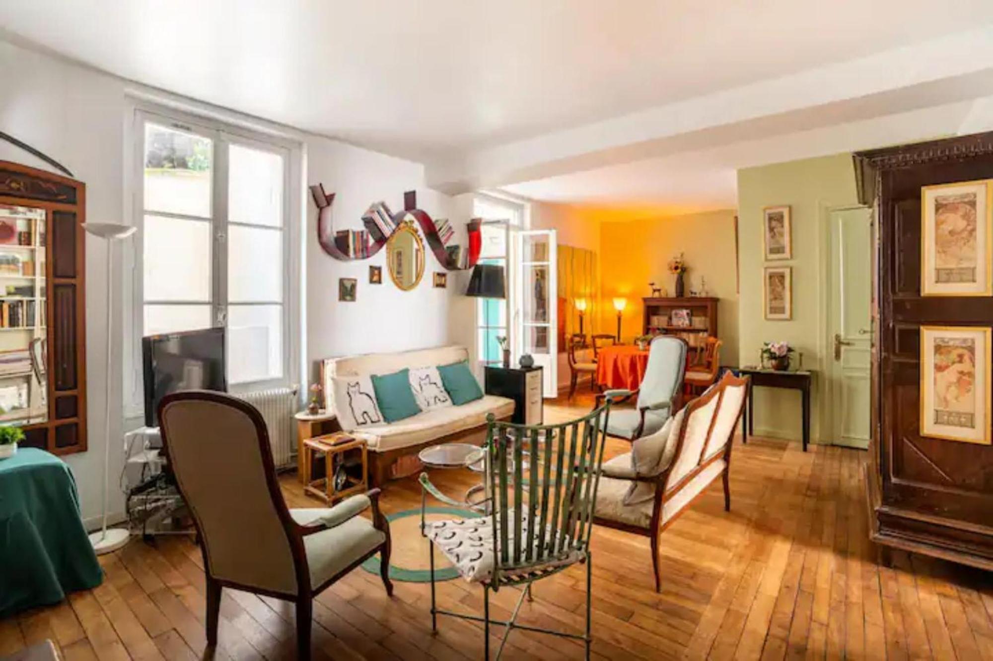 Vintage 2bd With Patio In Montmartre